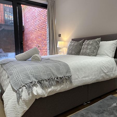 Richardson Deluxe Apartments Лондон Экстерьер фото