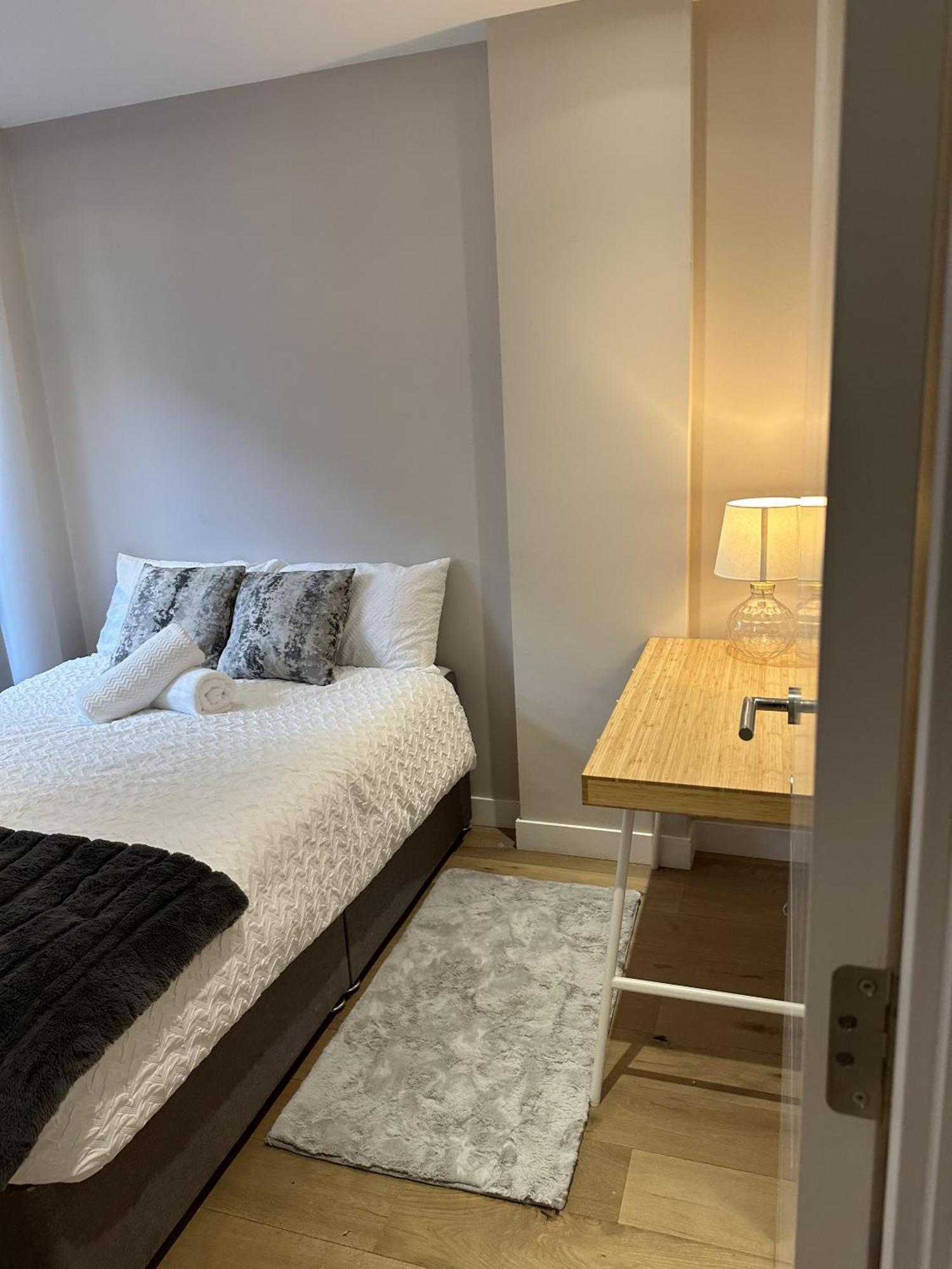 Richardson Deluxe Apartments Лондон Экстерьер фото